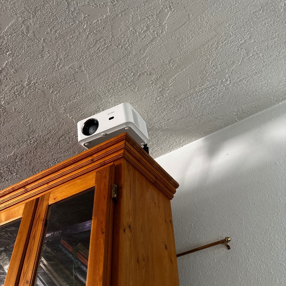 Toptro Projector